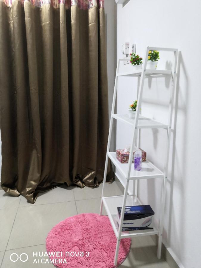 Abah 2 Room Homestay Pasir Gudang Exterior photo